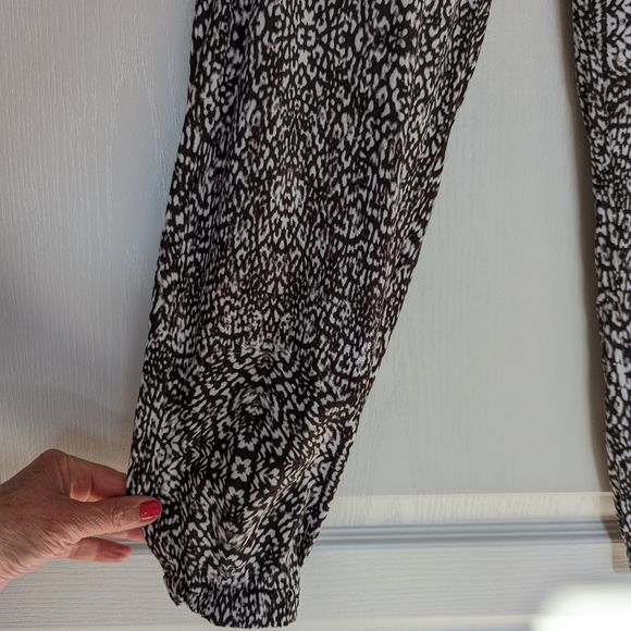 DKNY Jeans Lightweight Print 100% Viscose Rayon Joggers, size Medium - Picture 3 of 10